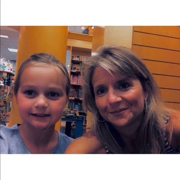 Meet the Posher - Picture 2 of 3